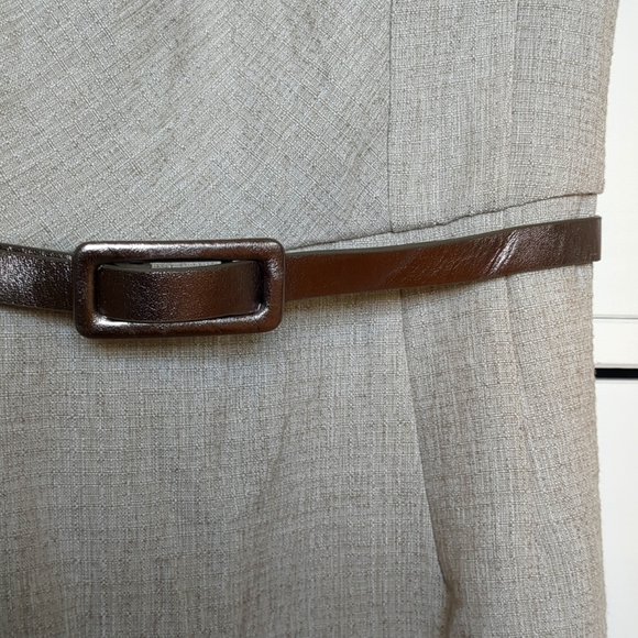 Sz 8 Light Taupe Dress with Flower Detail & Belt - Picture 2 of 8